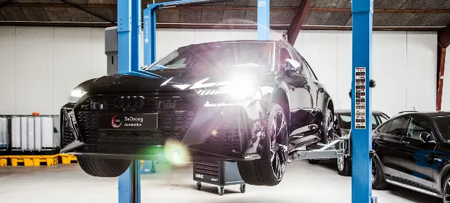audi op de brug bij auto garage dedroog automotive